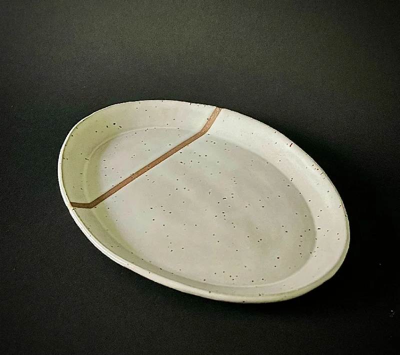 Earth & Needle Small Oval Plate