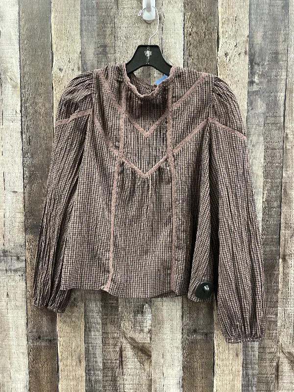 Top Long Sleeve By Chelsea And Violet In Brown, Size: M